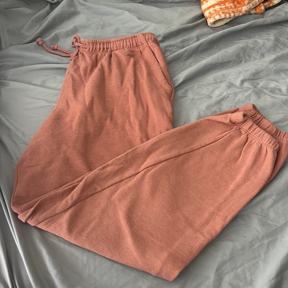 SO joggers